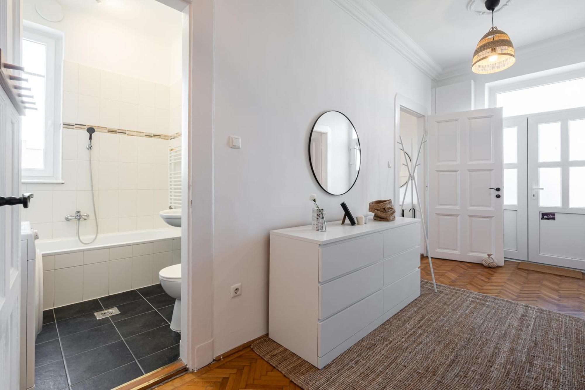 Neo Rooftop Home With Ac Budapest Esterno foto